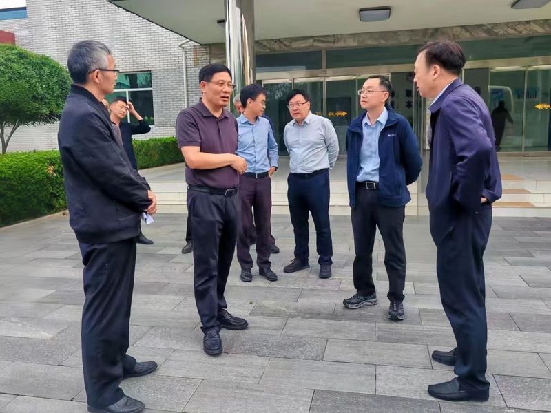 情系企业谋发展 节前督导筑安全